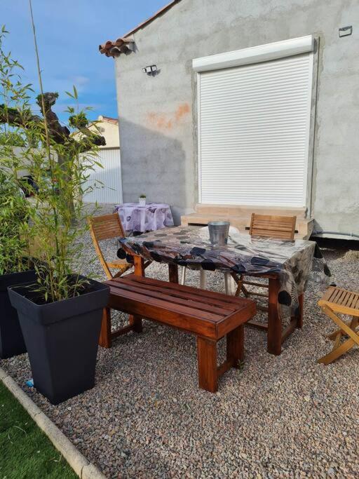 Appartement 53 M² - Pignans Au Coeur Du Var エクステリア 写真