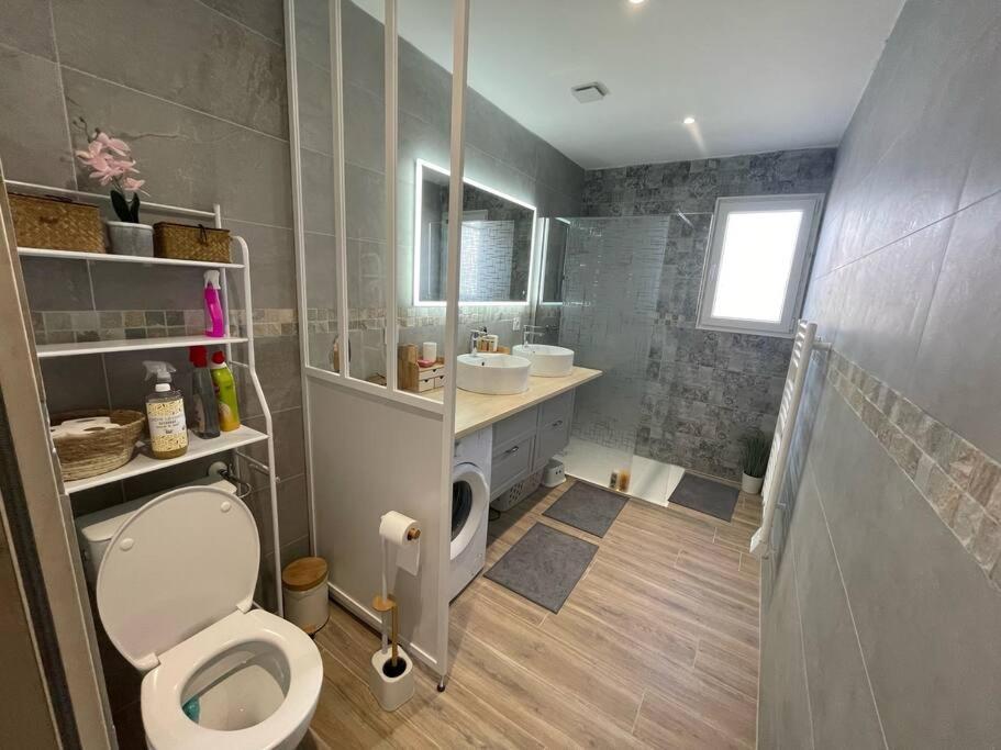 Appartement 53 M² - Pignans Au Coeur Du Var エクステリア 写真