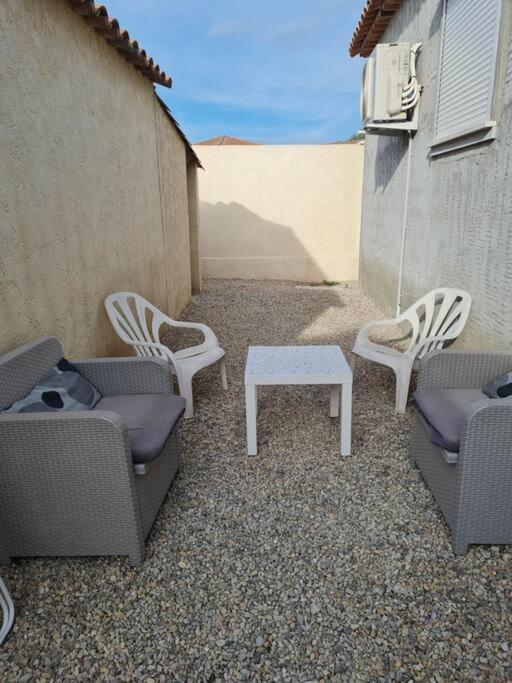 Appartement 53 M² - Pignans Au Coeur Du Var エクステリア 写真
